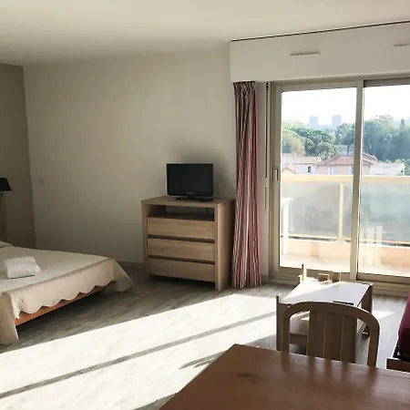 Odalys Open Golfe Juan 아파트호텔
